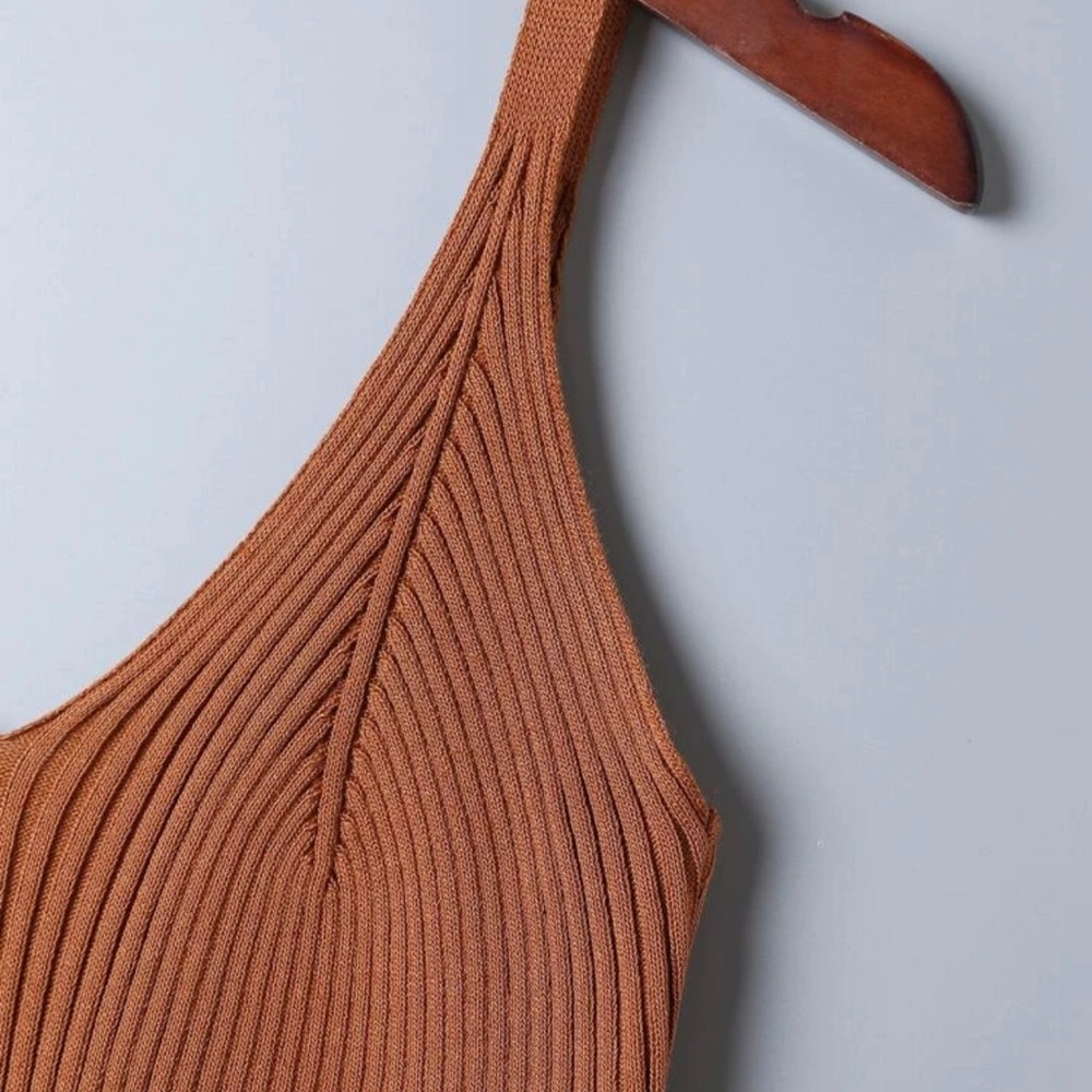 Knit tank - Picture 2 of 6